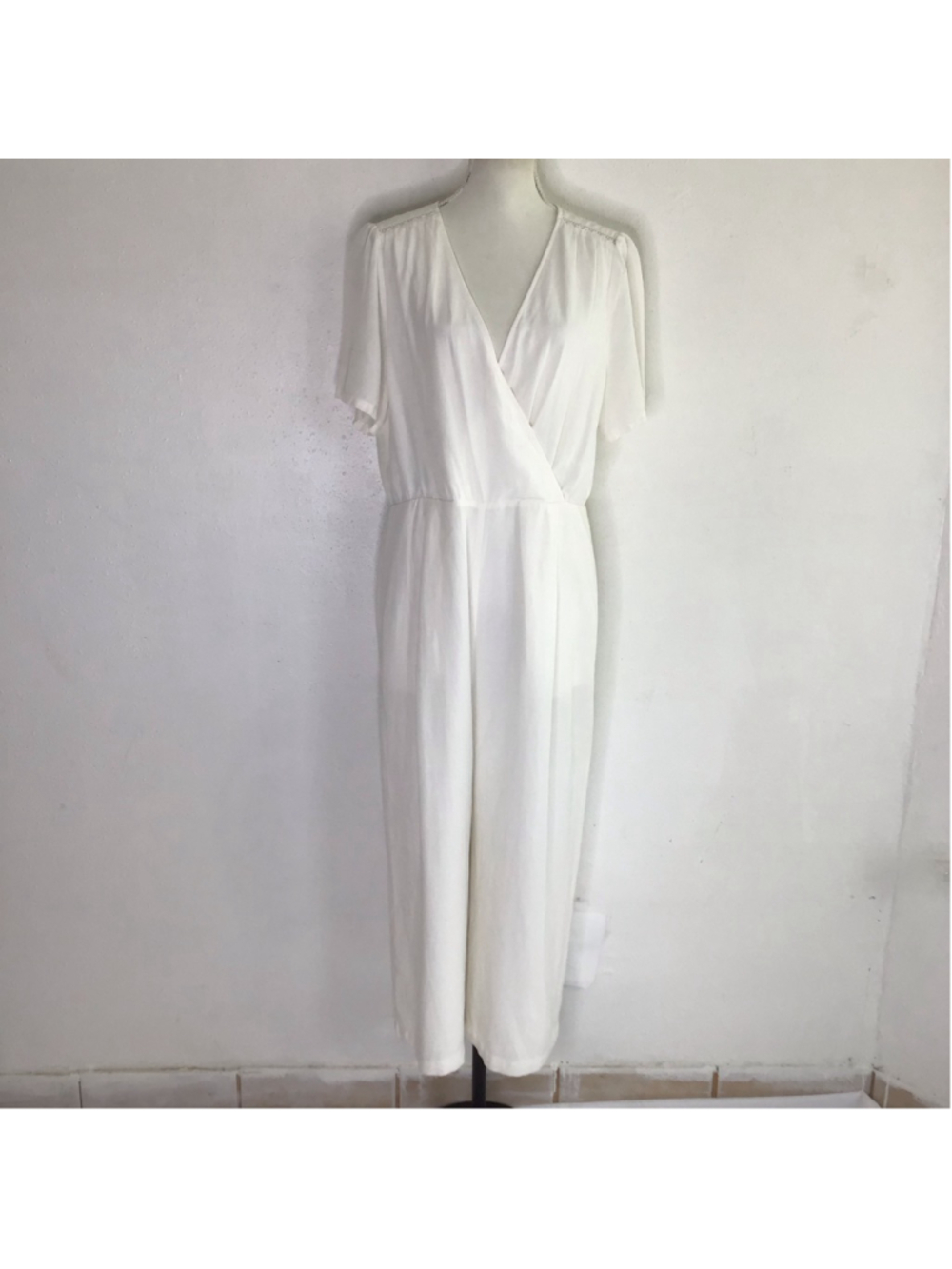 GREYLIN Women Elegant White V-Neck Short Sleeve Jumpsuit XL